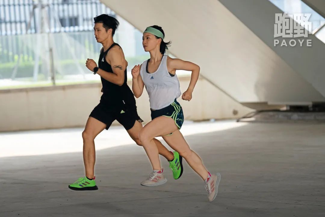 装备｜ 改头换面 adidas 4DFWD 能让你跑得更轻松吗？