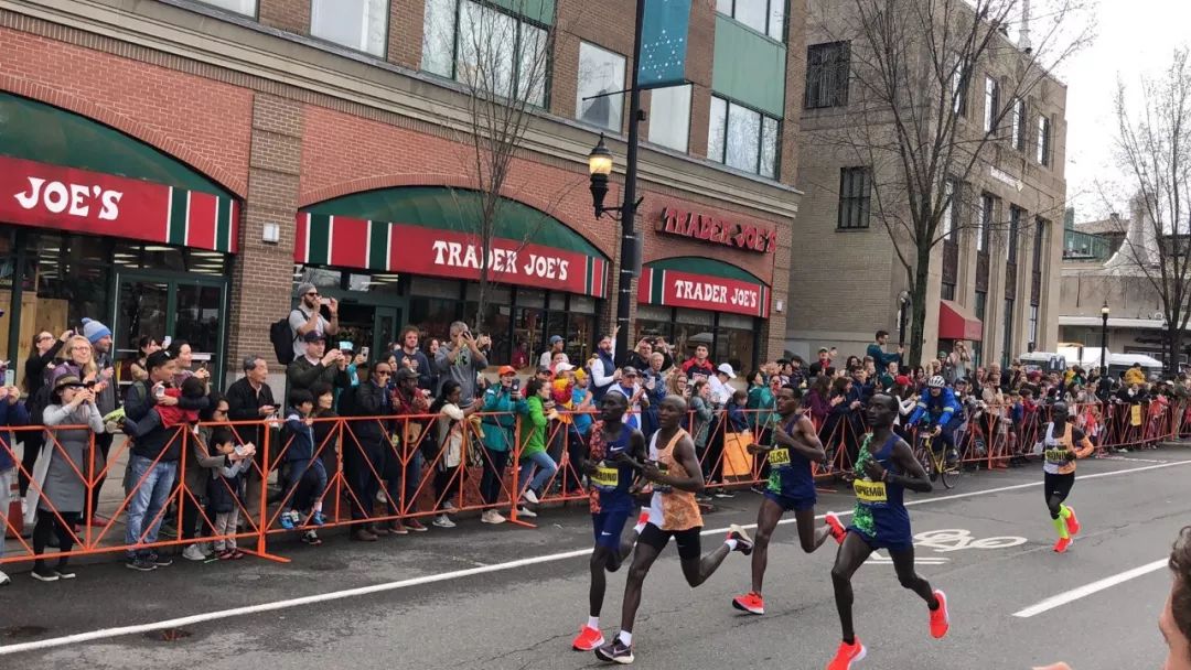 波士顿马拉松丨切罗诺绝杀德西萨夺冠！