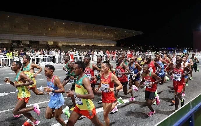 多哈世锦赛男子马拉松 | 埃塞俄比亚选手Desisa2：10：40夺冠！多布杰退赛，杨绍辉第20！