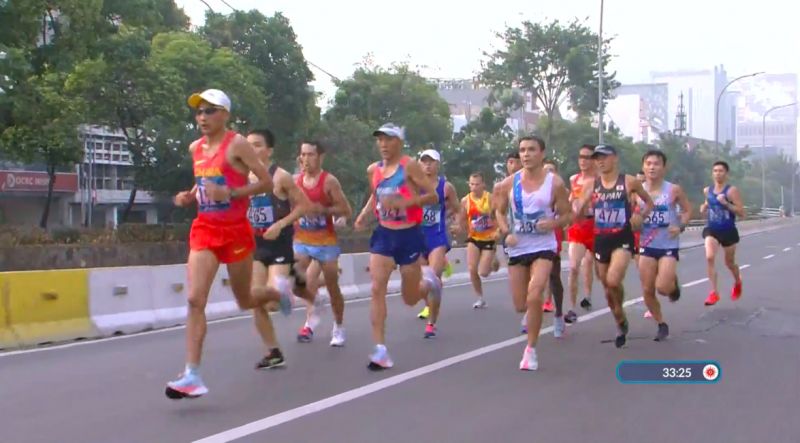 雅加达亚运会，多布杰创造历史，获得男子马拉松铜牌！！