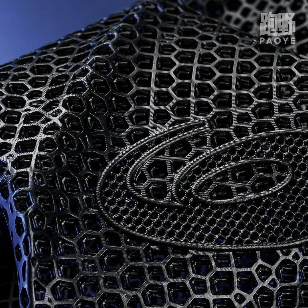 开箱 Vol22025｜asics 首款 3D 打印拖鞋 全面透气体验 助力运动恢复